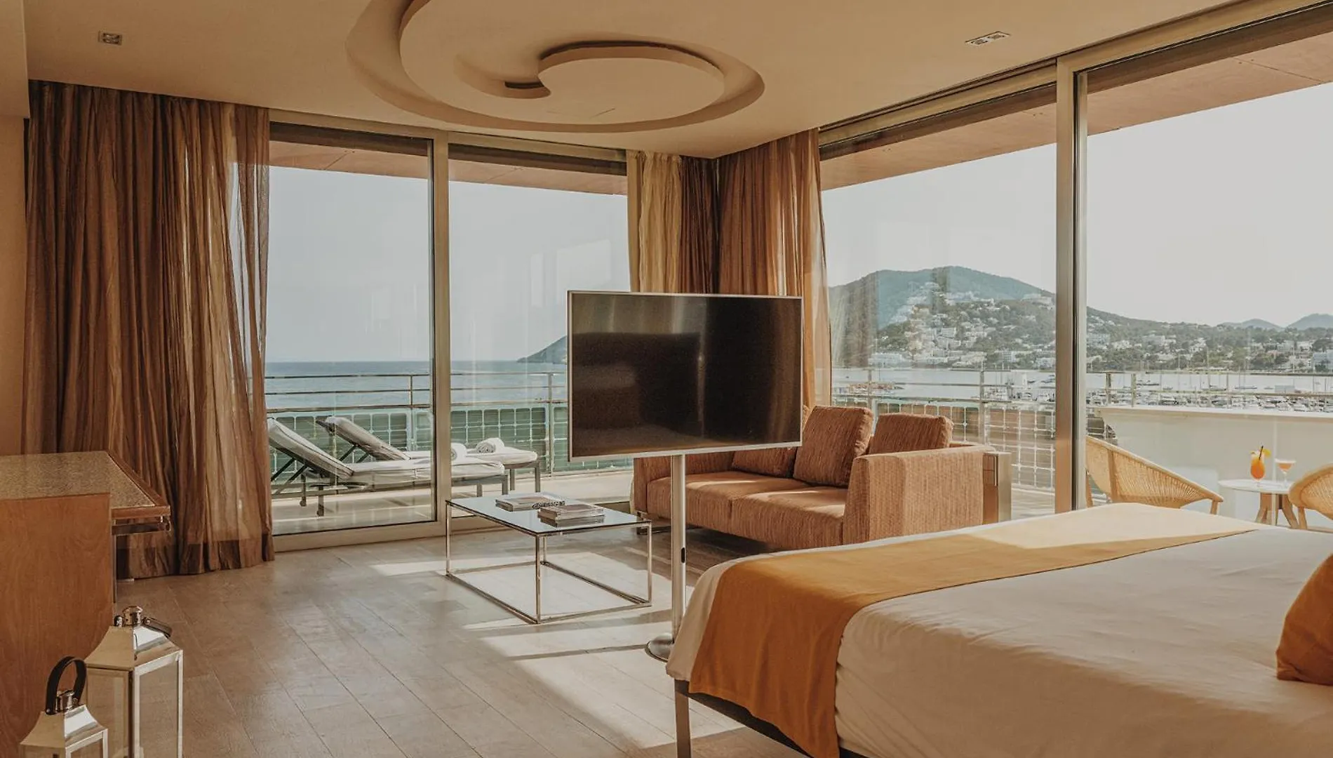 Aguas De Ibiza Grand Luxe Hotel - Small Luxury Hotel Of The World Santa Eulária des Riu